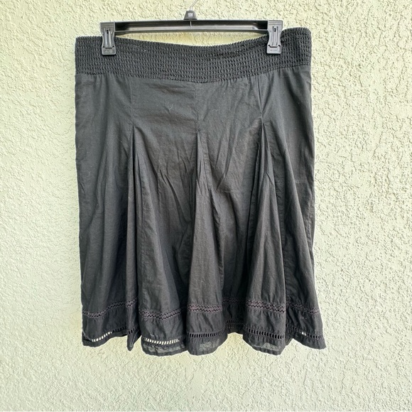 Merona Dresses & Skirts - Merona 2xl lined cotton fit and flare black skater skirt smocked waist goth